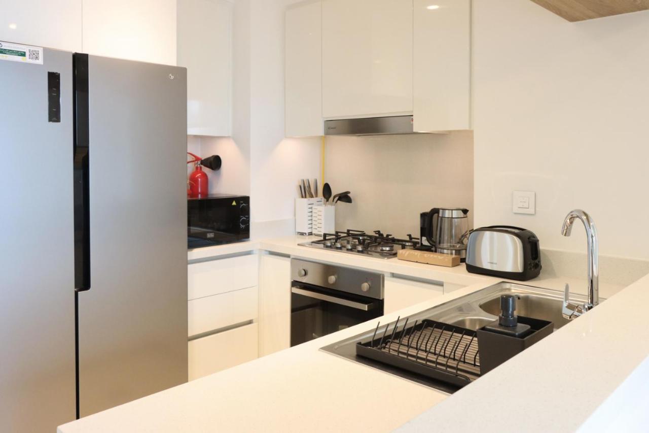 Livbnb - Lavish 2br W/ Burj Khalifa Views & Near Mall