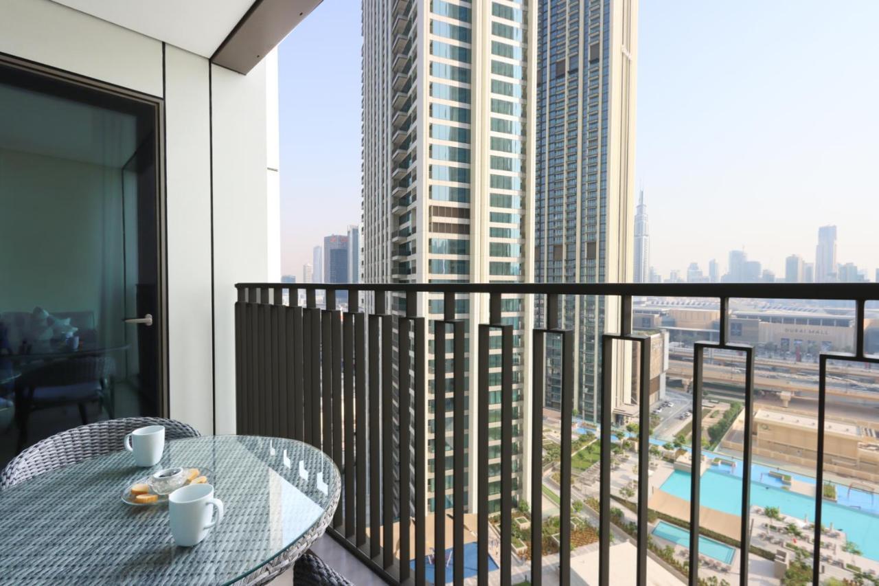 Livbnb - Lavish 2br W/ Burj Khalifa Views & Near Mall *