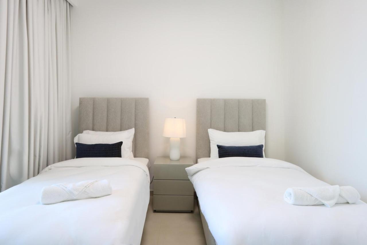 Apartment Livbnb - Lavish 2br W/ Burj Khalifa Views & Near Mall Dubai